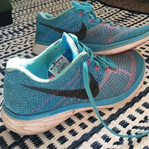 NIKE Flyknit Lunar | Women’s Size 6 Shoes